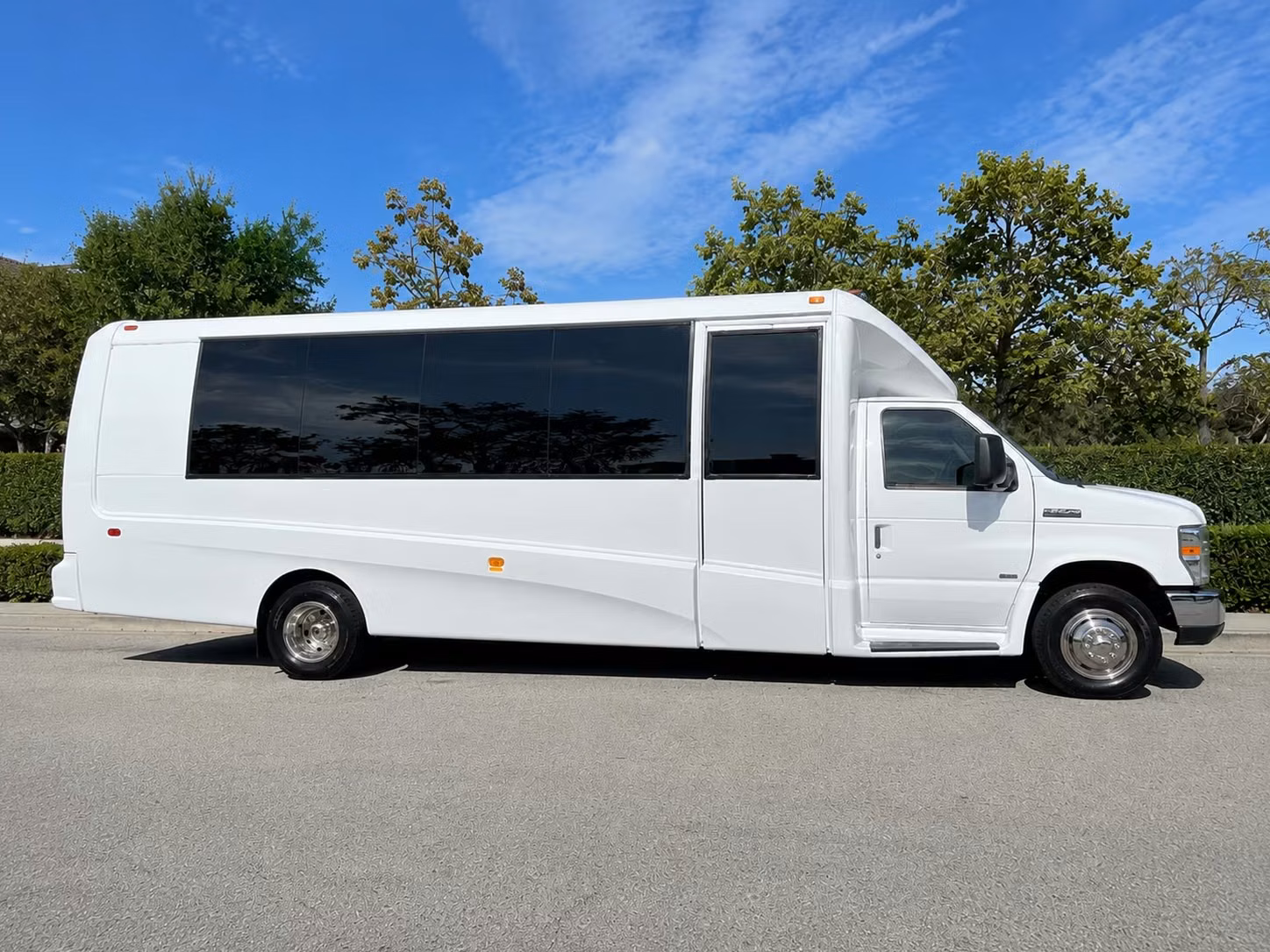 sports team sporting event bus rentals in tulsa